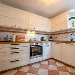 Schlossberg Residences - Markplatz City-apartment شقة
