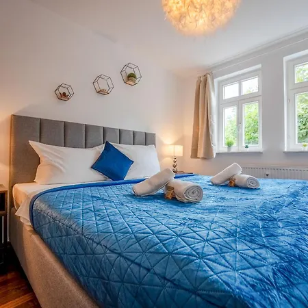 Schlossberg Residences - Markplatz City-apartment Weinheim